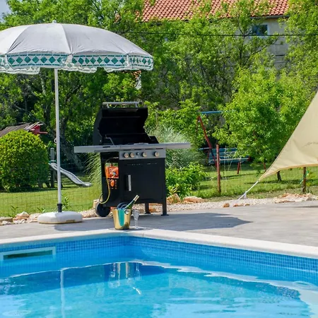 Villa Ondine With 3 Bedrooms In Istrien