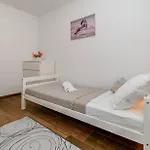 Ondine By Istrabook Villa *