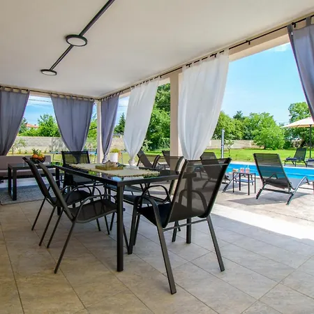 Ondine With 3 Bedrooms In Istrien * Hrboki