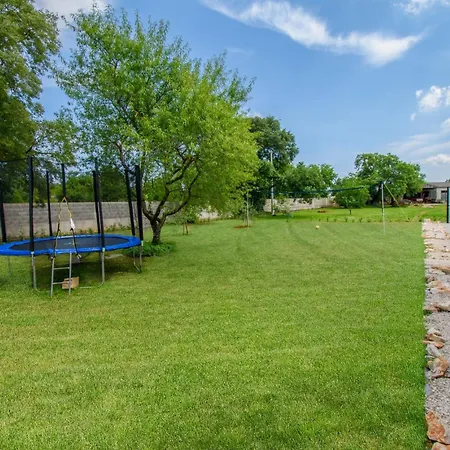 Villa Ondine With 3 Bedrooms In Istrien Hrboki