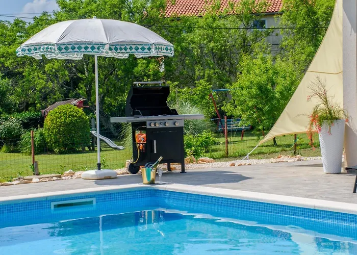 Villa Ondine With 3 Bedrooms In Istrien