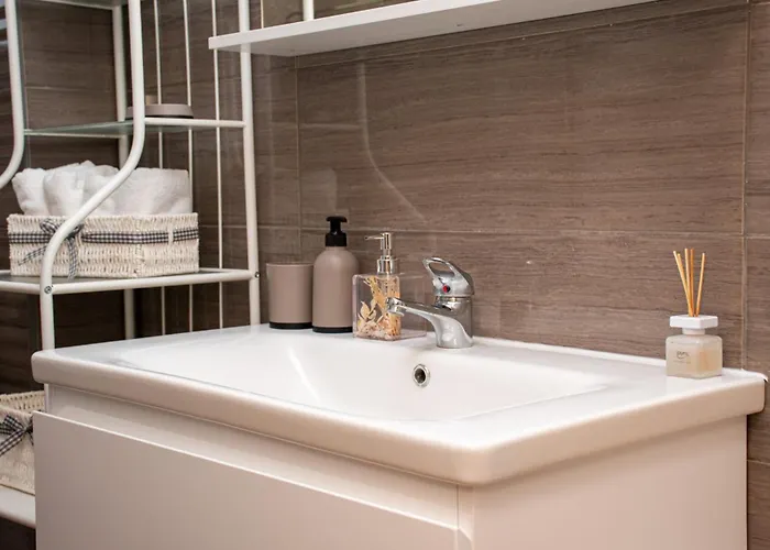 Villa Ondine With 3 Bedrooms In Istrien Hrboki