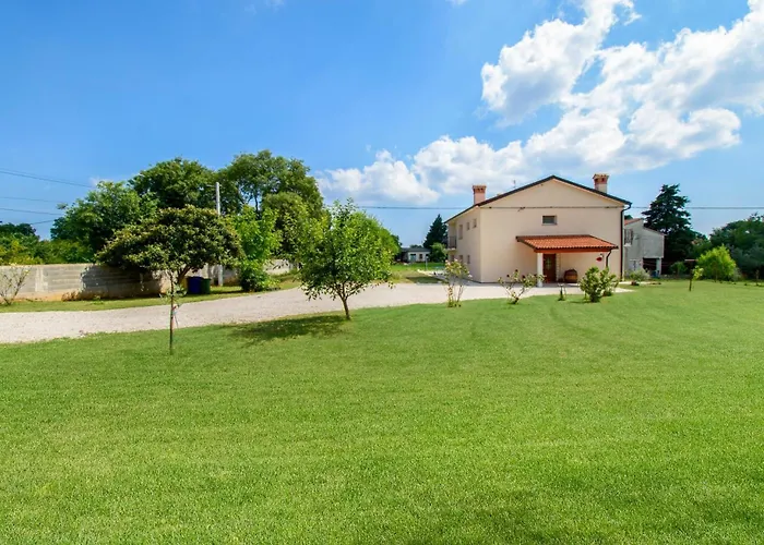 Villa Ondine With 3 Bedrooms In Istrien